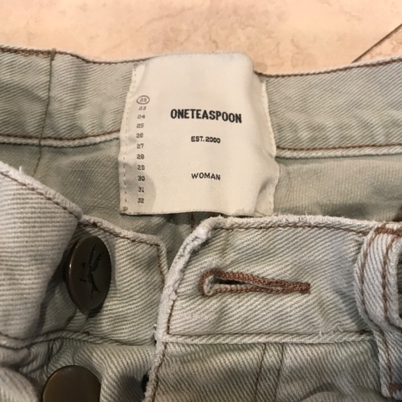 One Teaspoon Shorts Women Size 22 - Picture 3 of 3